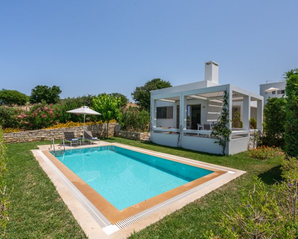 Arismari Villa-1